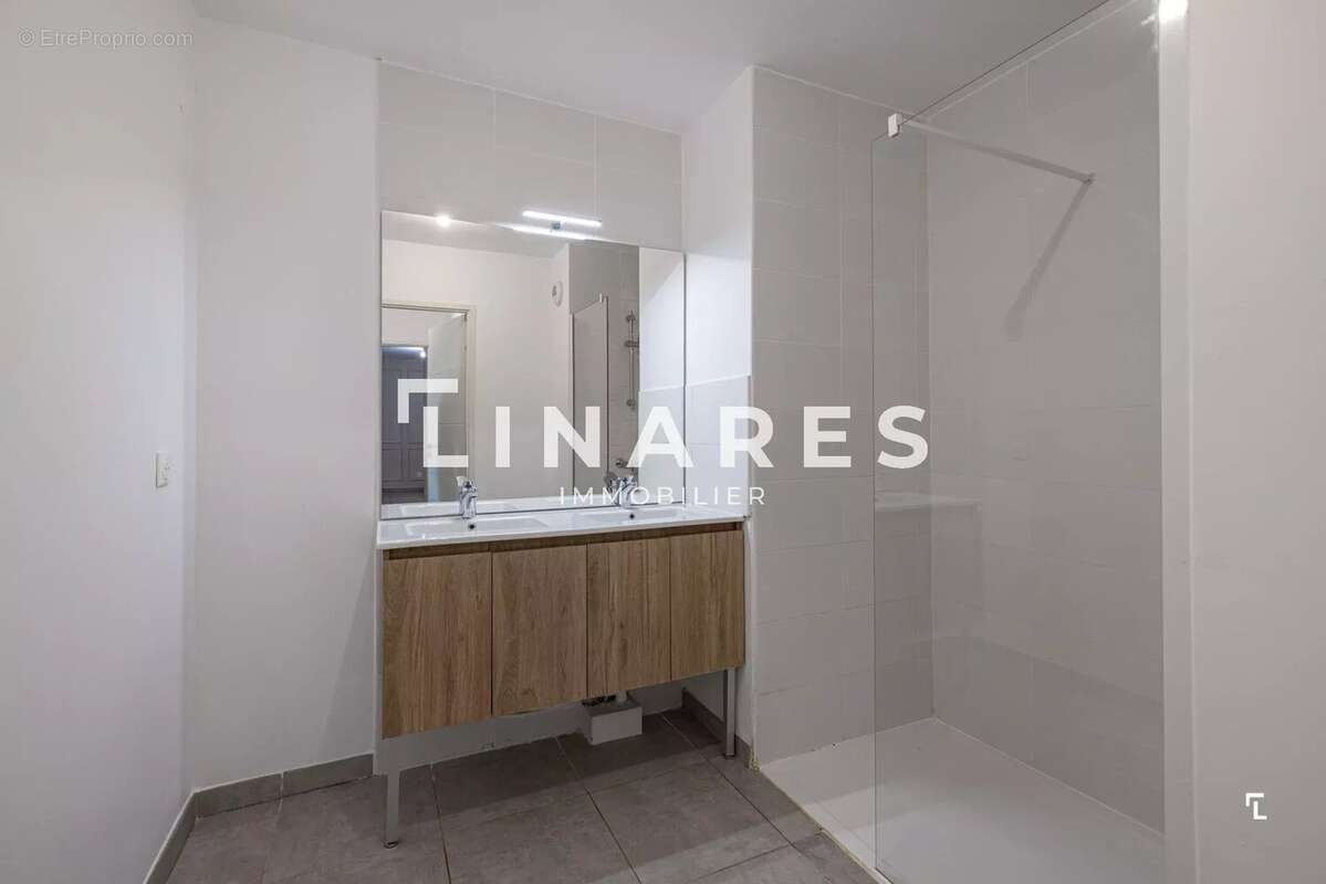 Appartement à MARSEILLE-9E