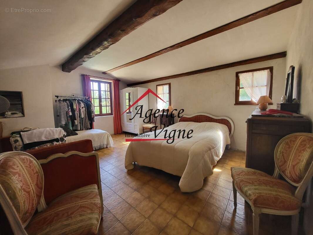Jolie villa en pierres avec piscine - photo 5