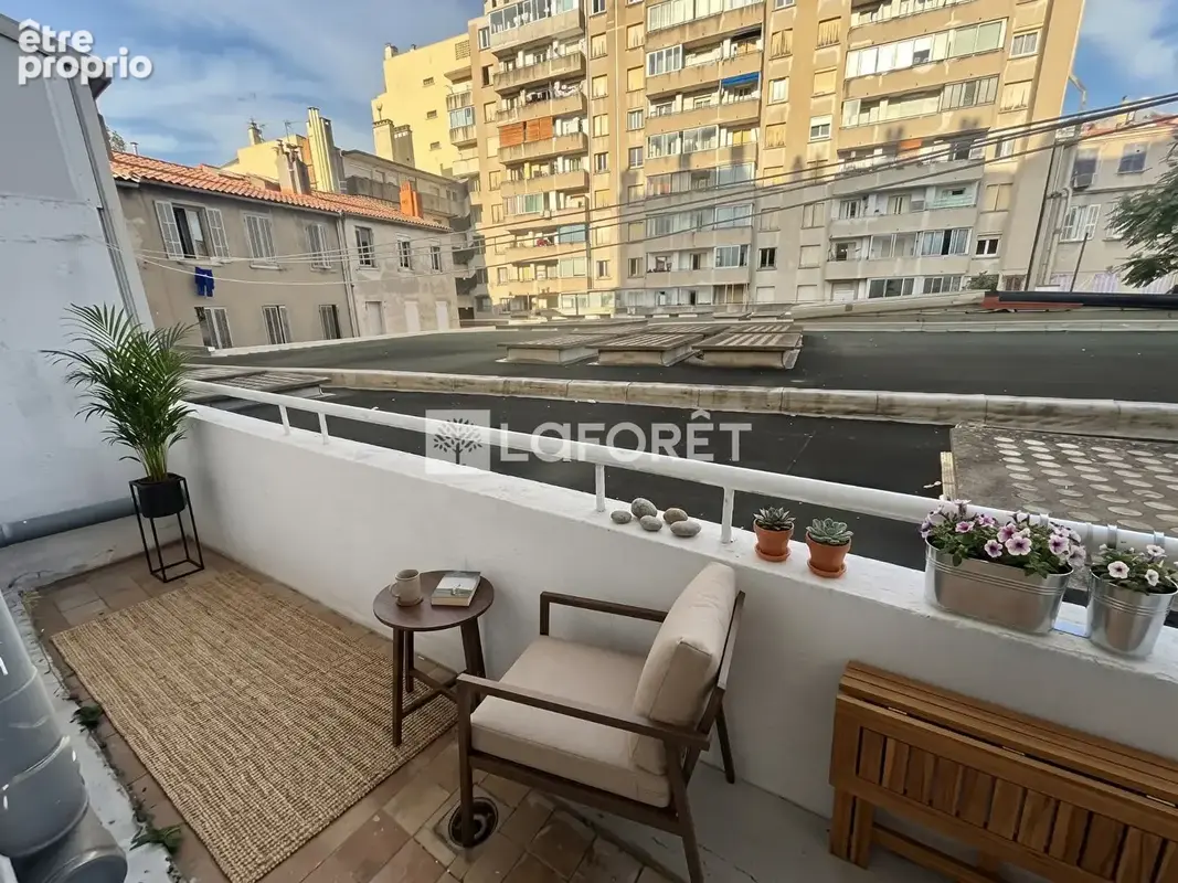 3 pièces rénové métro Chartreux - photo 7