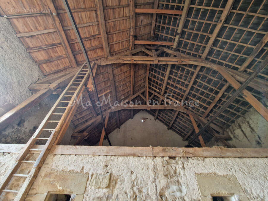 Maison à SAINT-POURCAIN-SUR-SIOULE