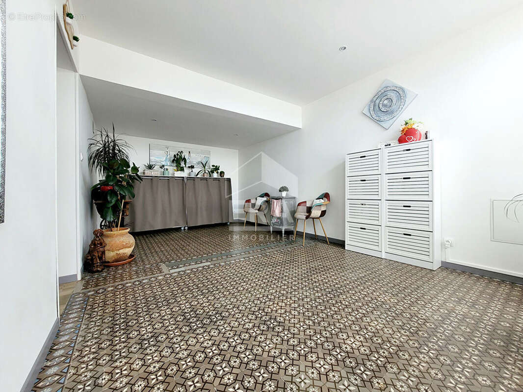 Maison à SAINTE-MARIE-KERQUE