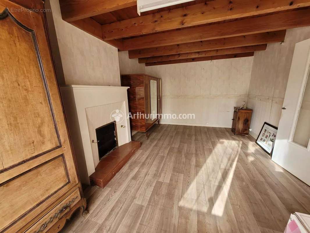 Maison à BERNAY-SAINT-MARTIN