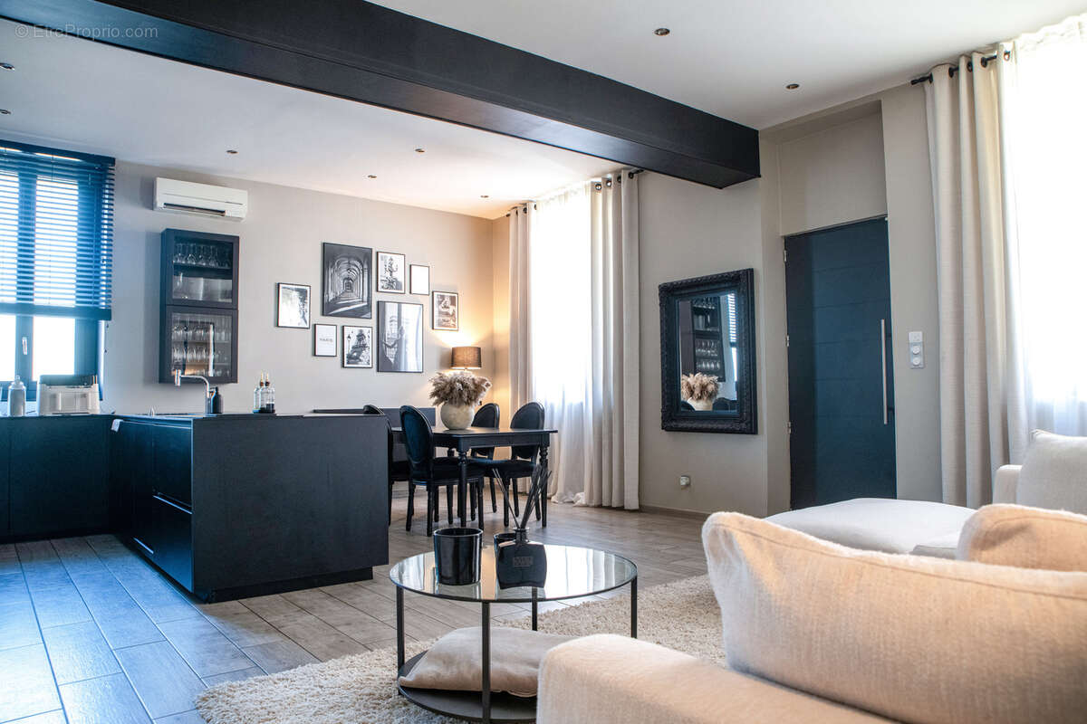 Maison à LYON-8E