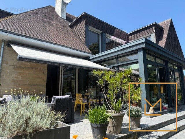 Maison à HEROUVILLE-SAINT-CLAIR