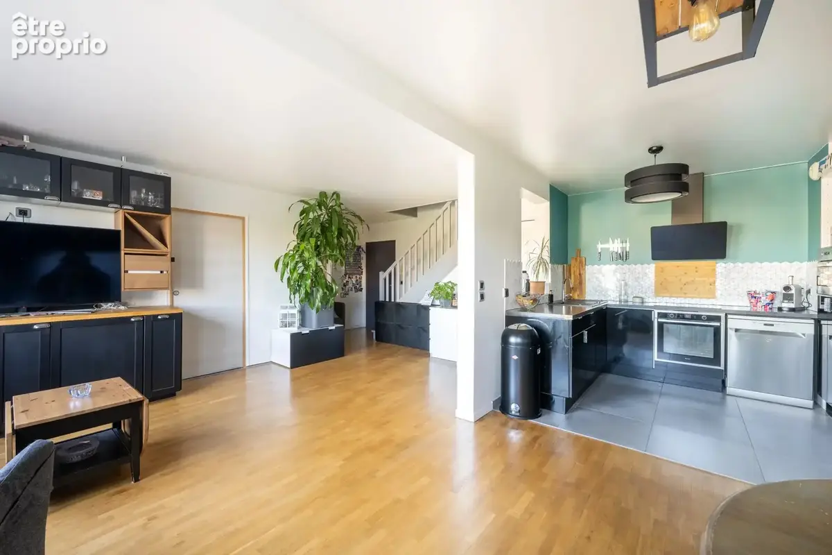 Duplex 5 pièces - 105 m² - 4 chambres - courbevoie - photo 2
