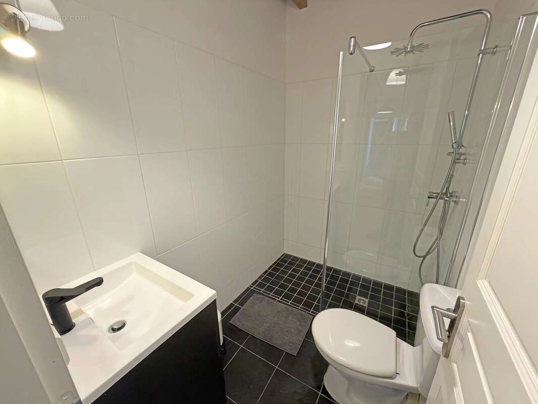 Charmante Propriété en Pierre avec Grange et Piscine ! - photo 7