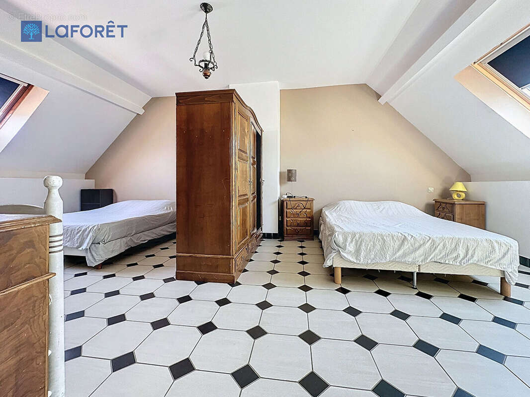 Maison à NANTEUIL-LES-MEAUX