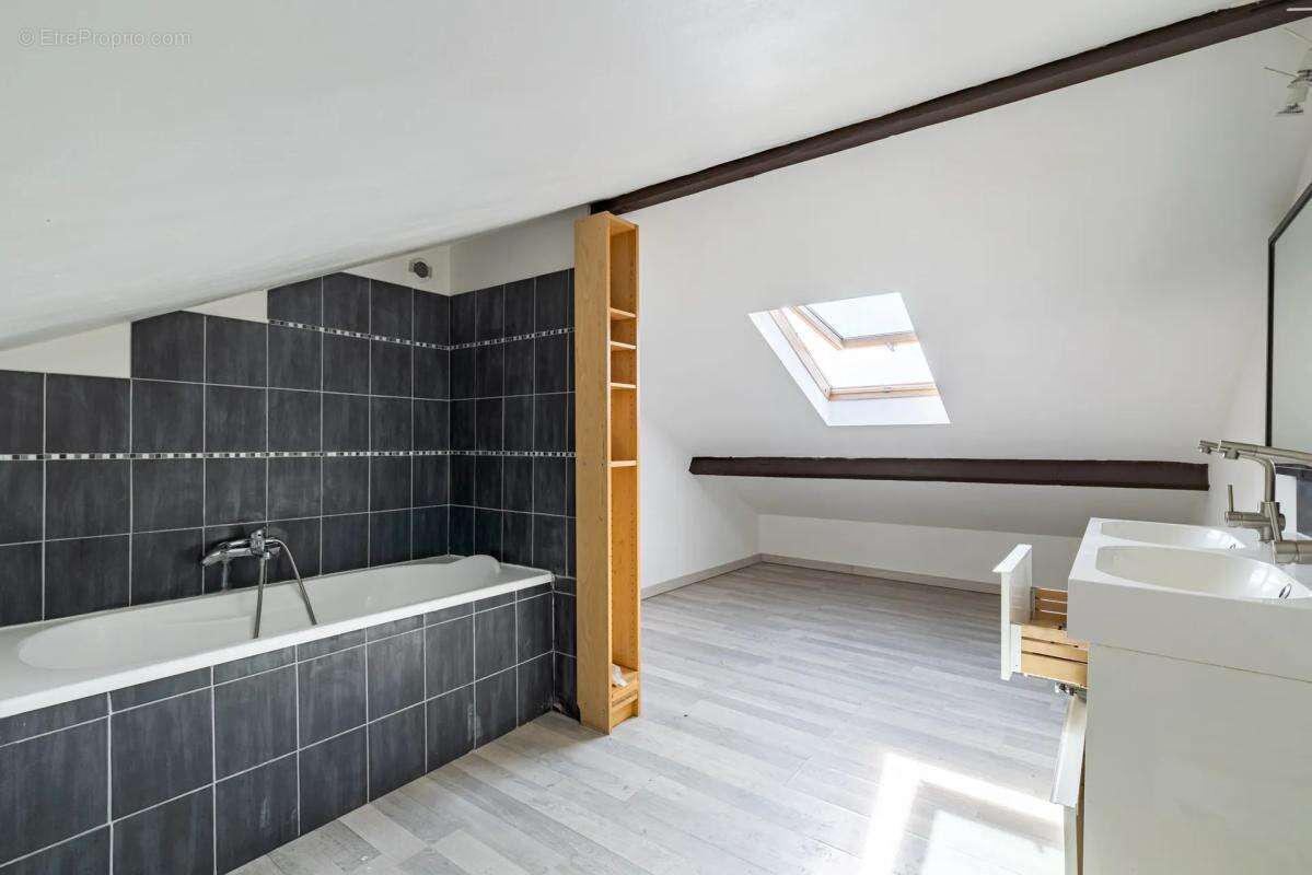 Appartement 3 pièces de 47 m² à Ablon-sur-Seine - photo 8