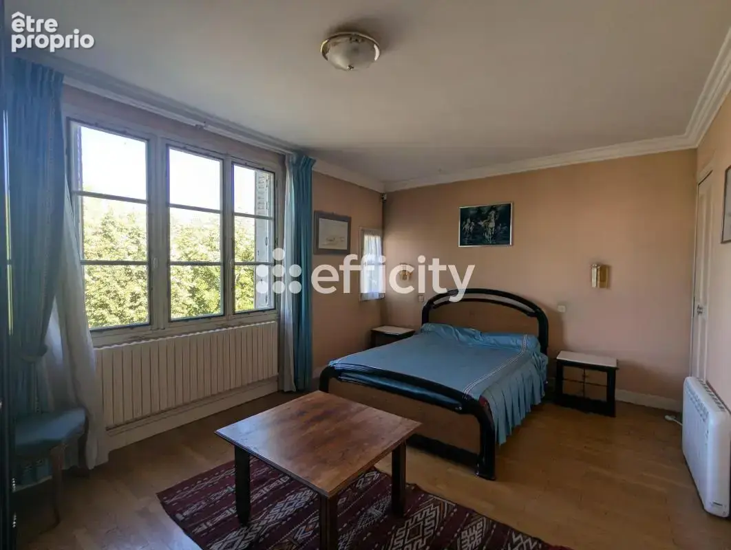 Maison 278 m² à Noisy-Le-Grand  - photo 9