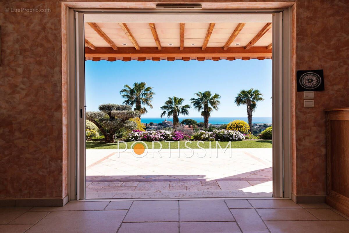 Maison à CAGNES-SUR-MER