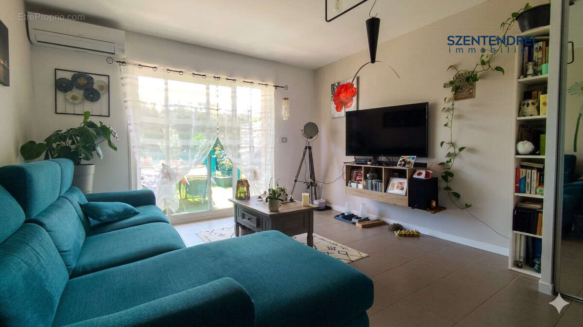 Szentendrei Immobilier - Appartement T3 avec jardin - LUNEL - Appartement à LUNEL