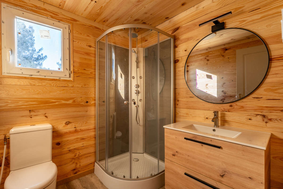 Maison à LE CASTELLET