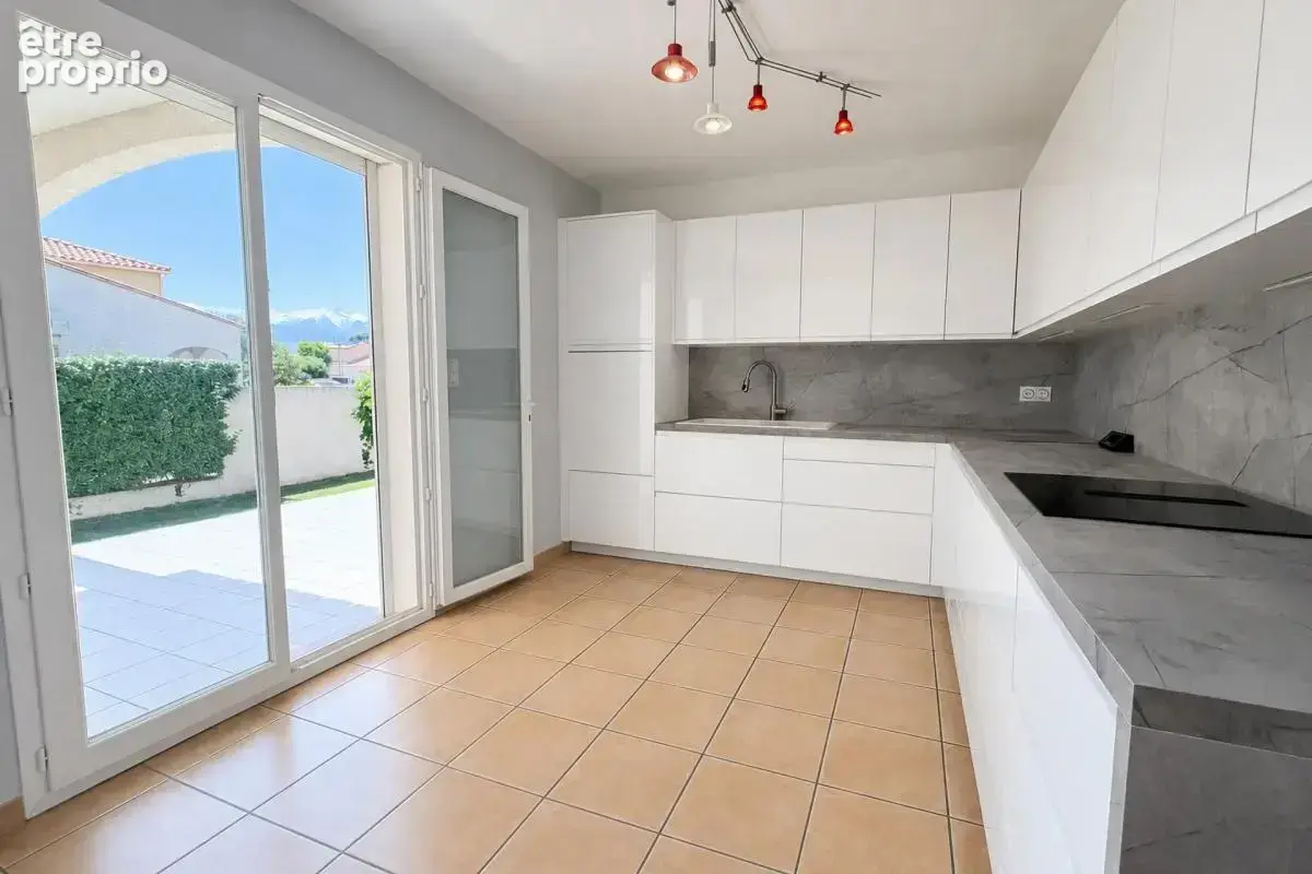 Villa plain-pied 4 faces à Néfiach avec piscine - photo 6