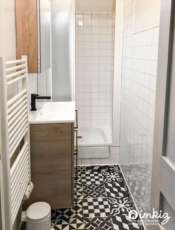 Appartement à PARIS-18E