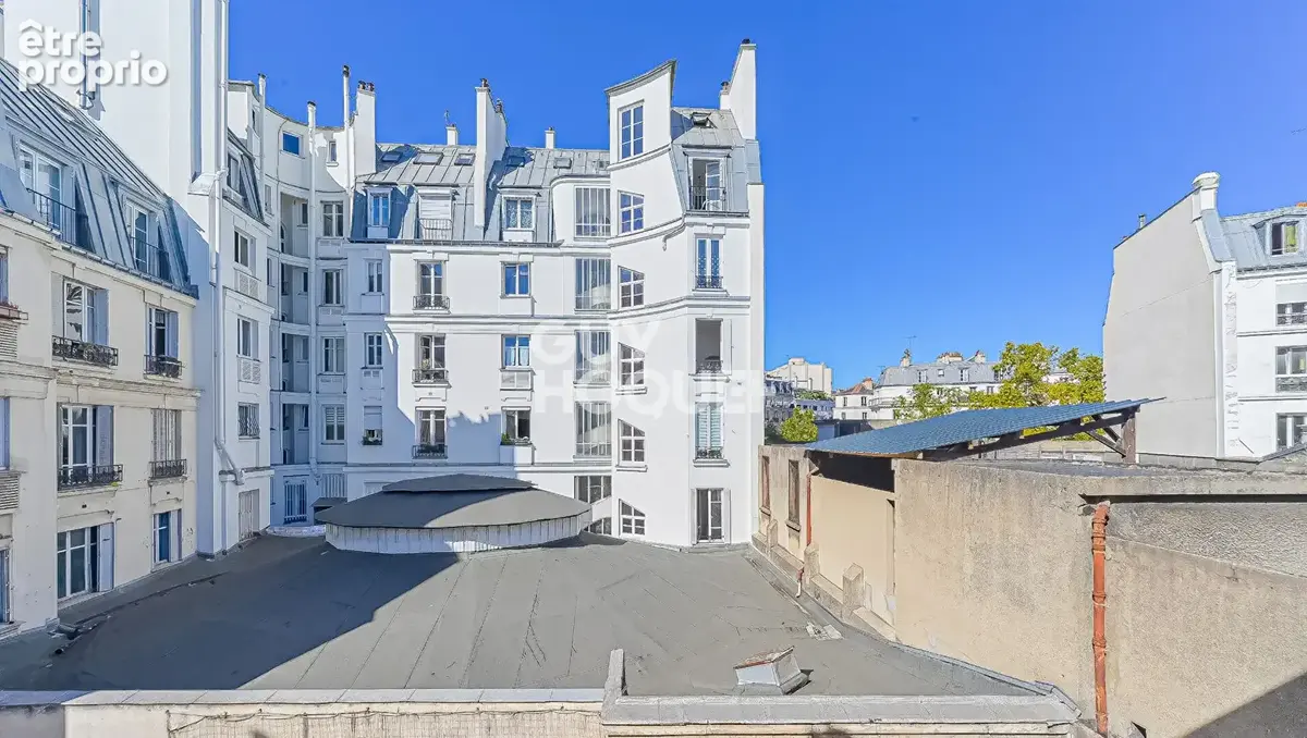 RARE - COUP DE COEUR ! Charmant 2 pièces avec mezzanine - Métro Dugommier - photo 2