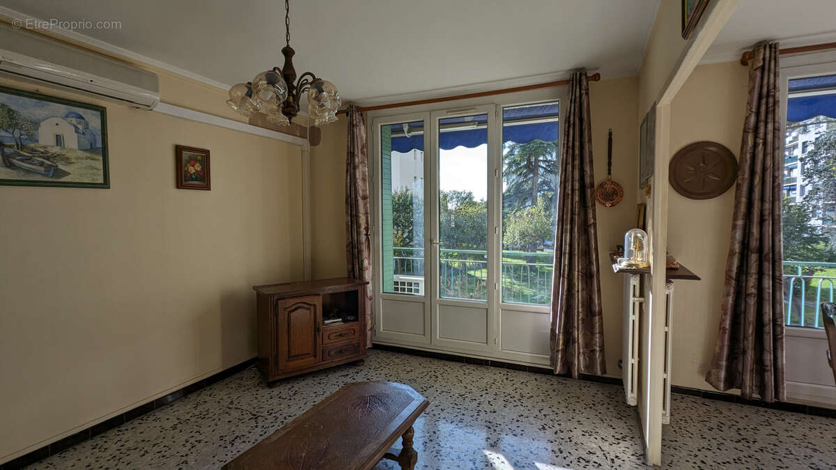 Appartement à NIMES