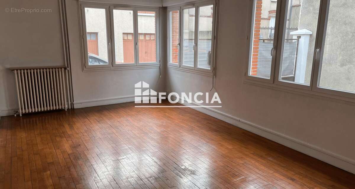 Maison à BONNIERES-SUR-SEINE