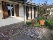 Maison à SAINT-JULIEN-BEYCHEVELLE