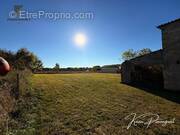 Terrain à LAMOTHE-MONTRAVEL