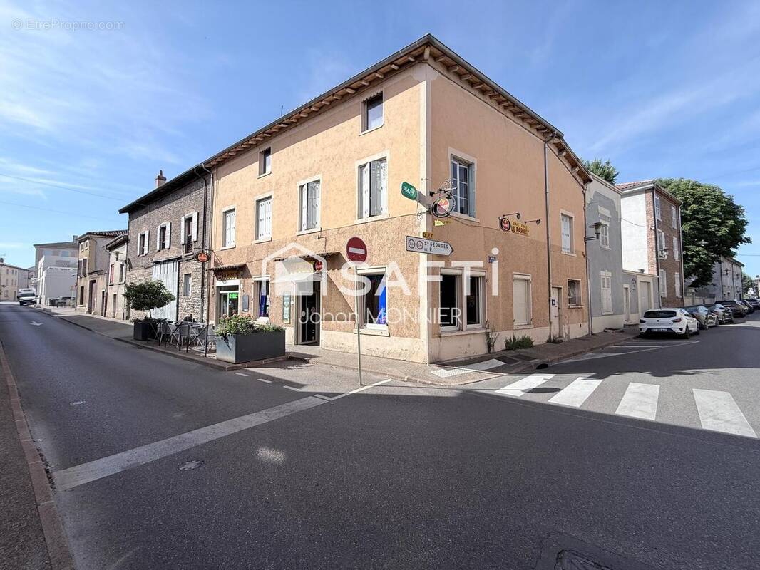 Photo 1 - Appartement à MONTMERLE-SUR-SAONE