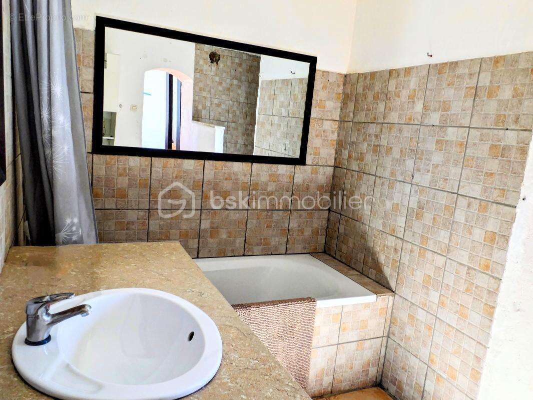 Maison à VILLECROZE