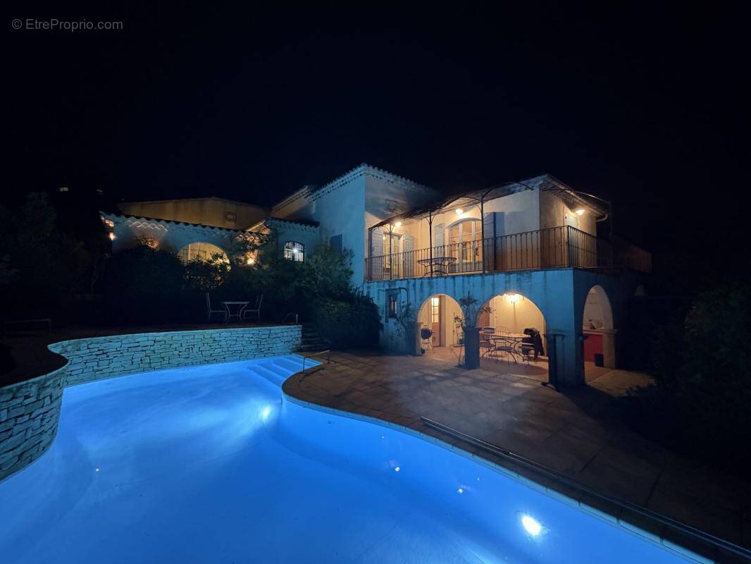 Maison à ARAMON