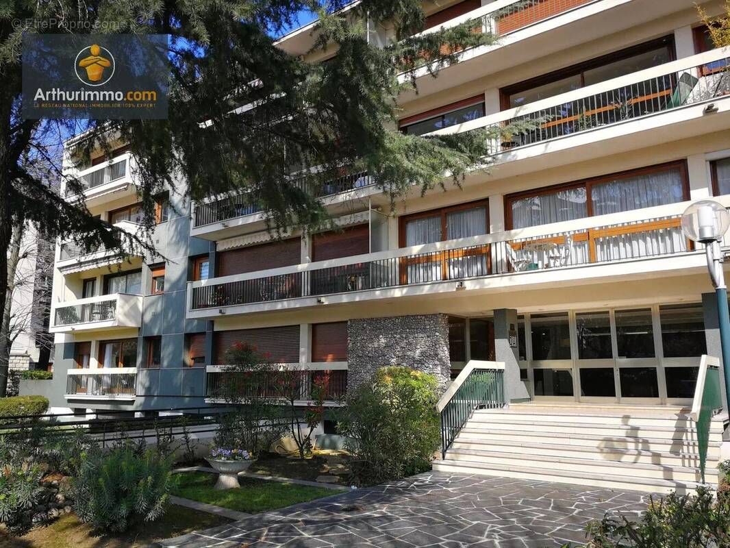 Appartement à SAINT-GRATIEN