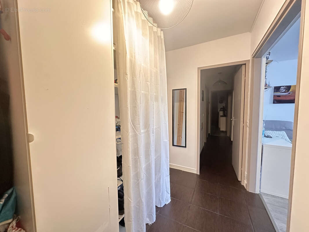 Appartement à VAIRES-SUR-MARNE