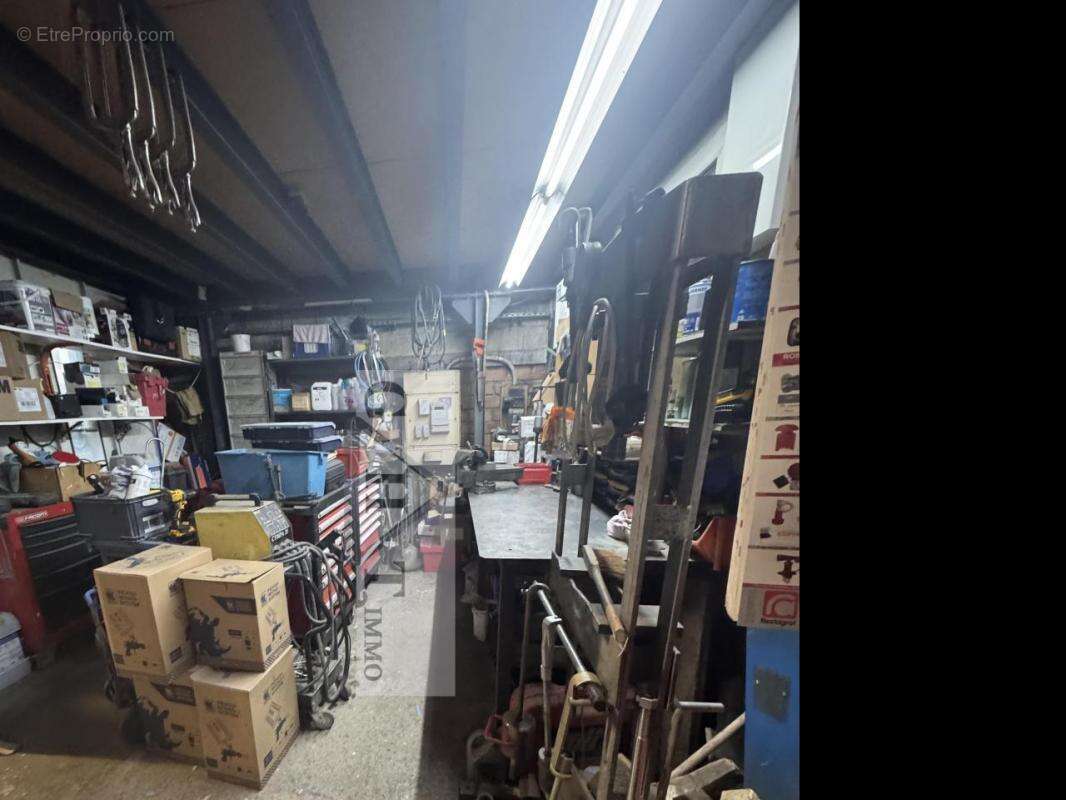 Commerce à VITRY-SUR-SEINE