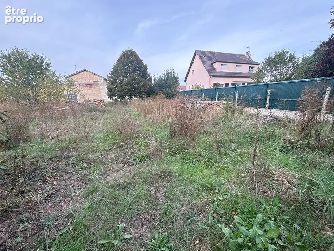 EXCLUSIVITÉ COMEBACK - Terrain à bâtir non viabilisé de 417 m² avec vue sur la forêt !! - photo 4