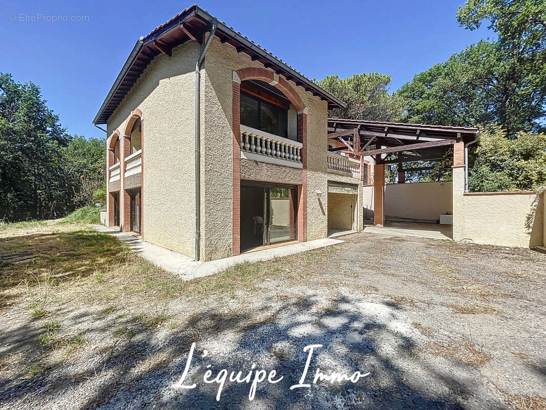 Maison à MENVILLE