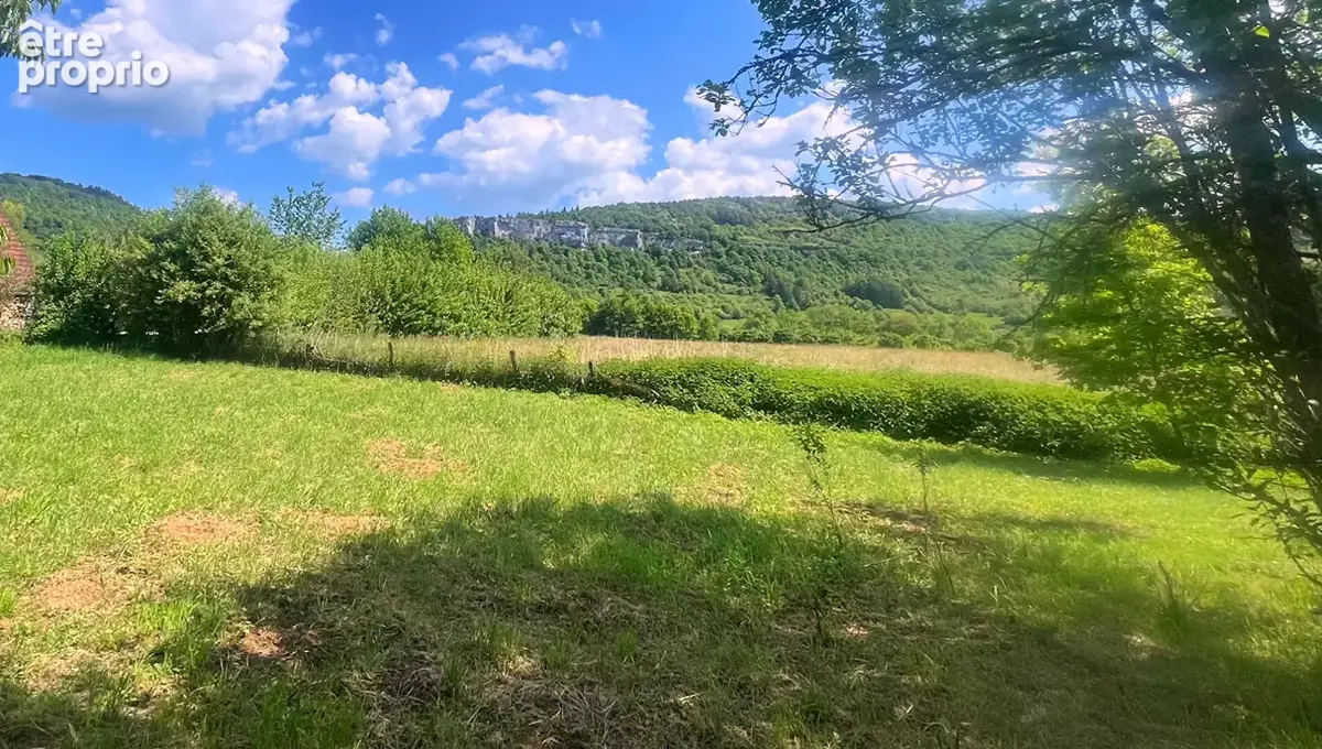 Terrain plat 1301 m2 constructible au calme - photo 4