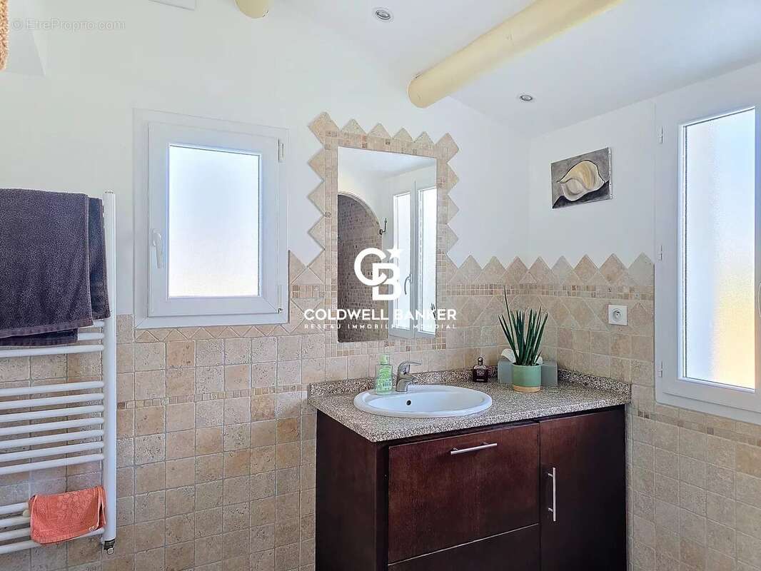 Maison à PUYRAVAULT