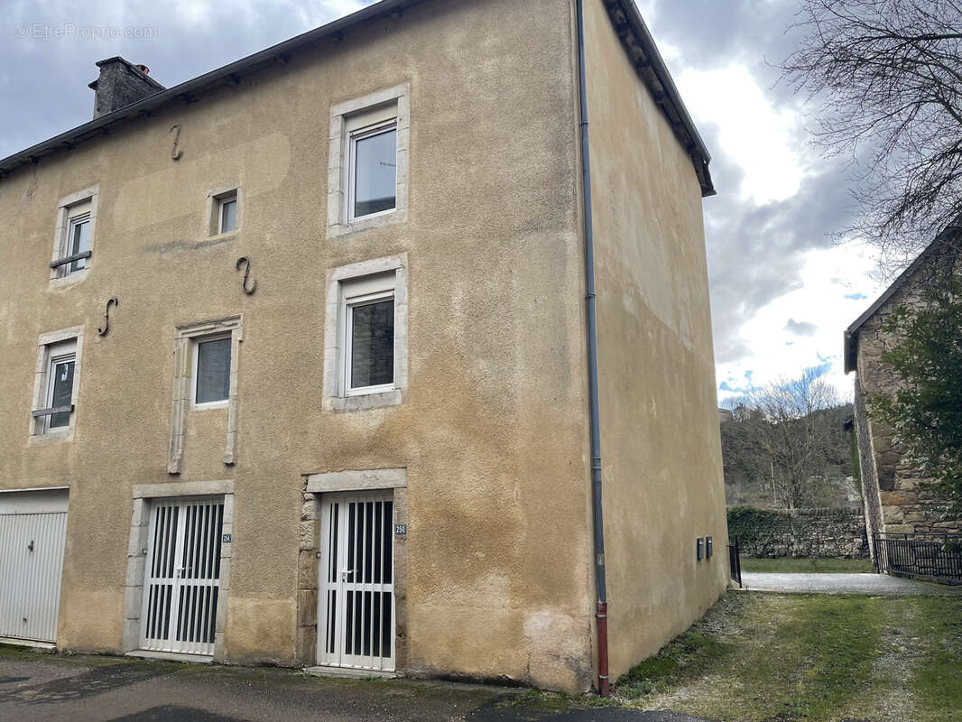 Maison à BERTHOLENE