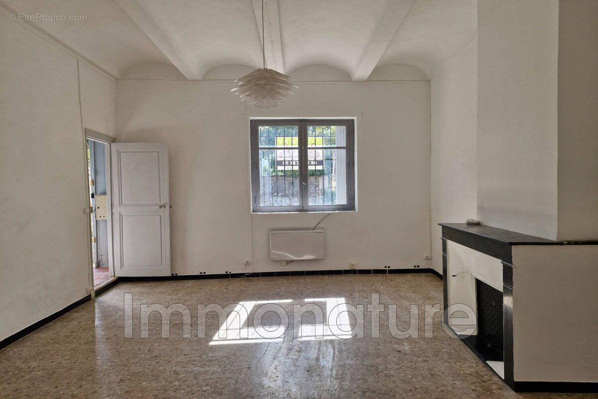 Appartement à GANGES