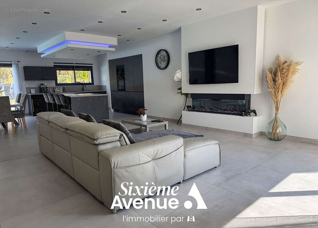 Maison à LES BARTHES