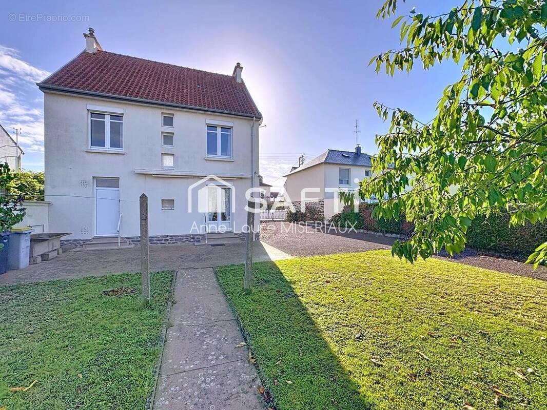 Photo 1 - Maison à LE RHEU