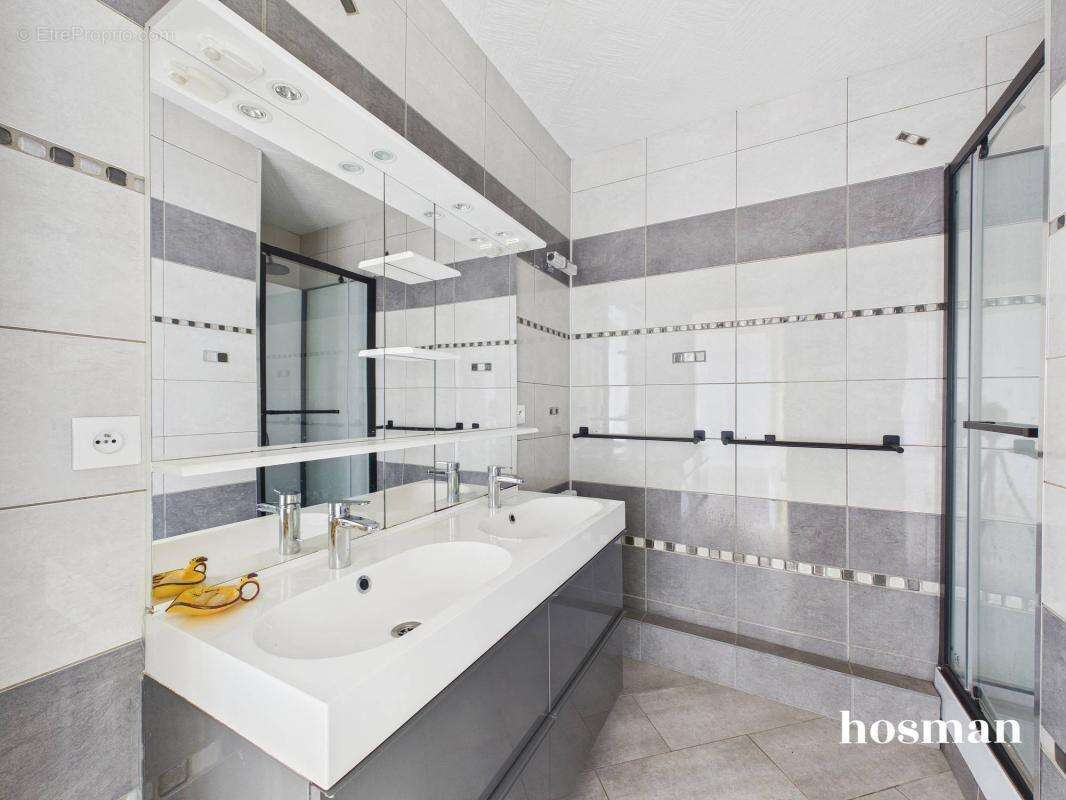 Appartement à HOUILLES