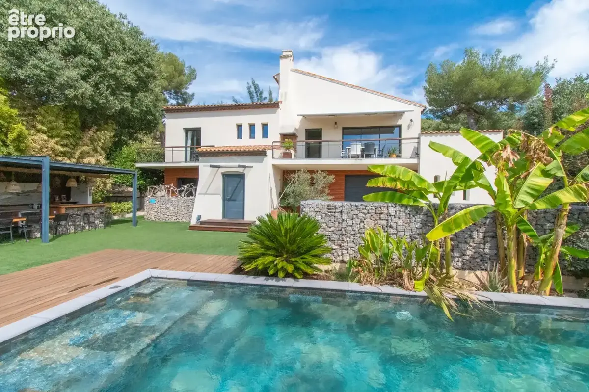 Bas Saint-Clair  Villa d'exception avec vue mer, piscine et prestations haut de gamme - photo 2