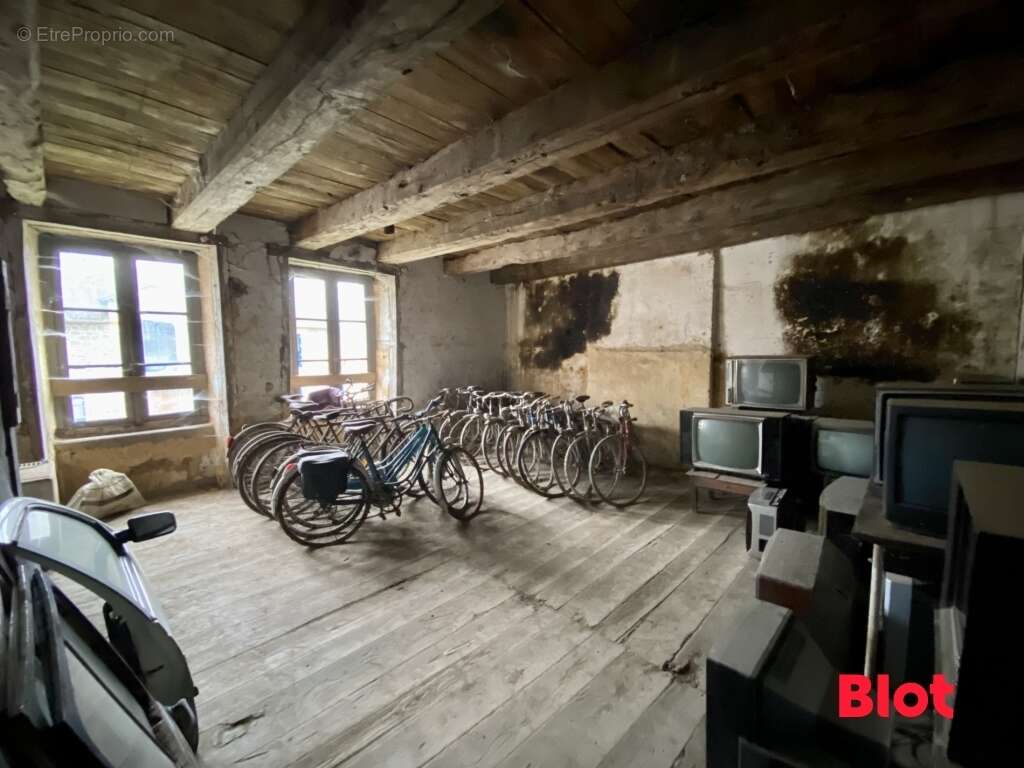 Maison à SAINT-MEEN-LE-GRAND