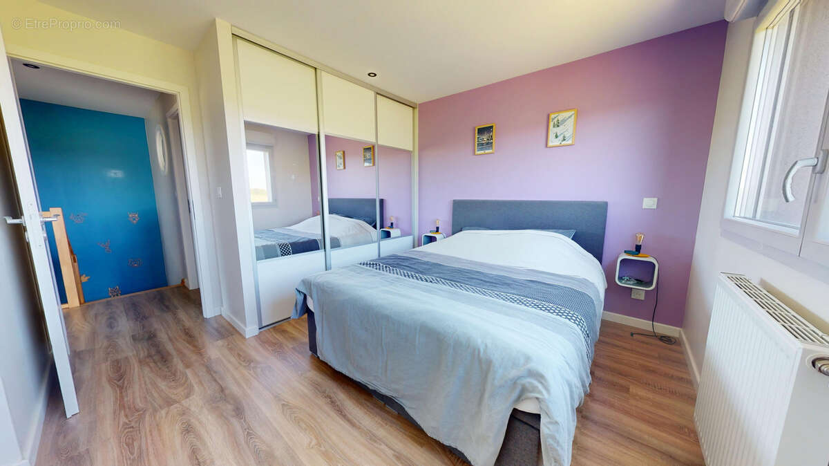 Appartement à HAUTEVILLE-LES-DIJON