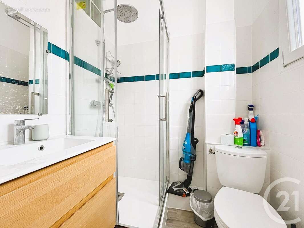 Appartement à PARIS-14E