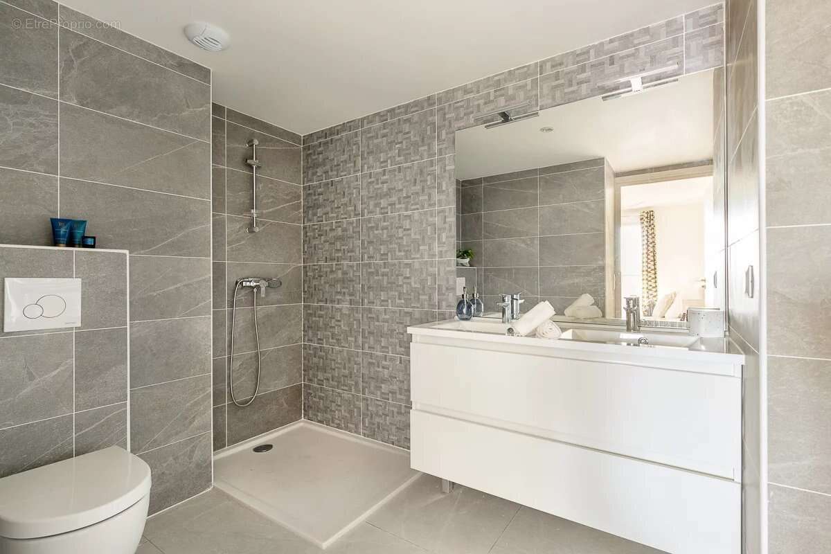 Appartement à SIX-FOURS-LES-PLAGES
