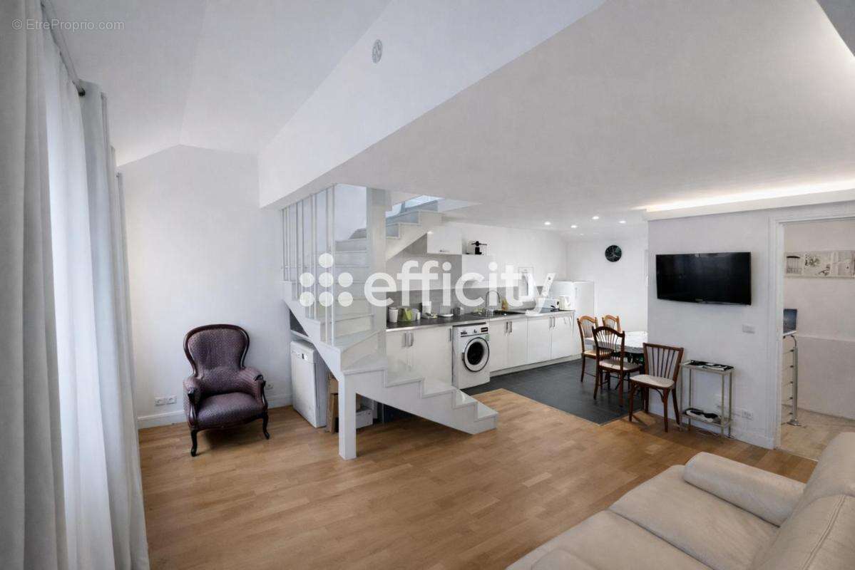 Appartement à PARIS-11E