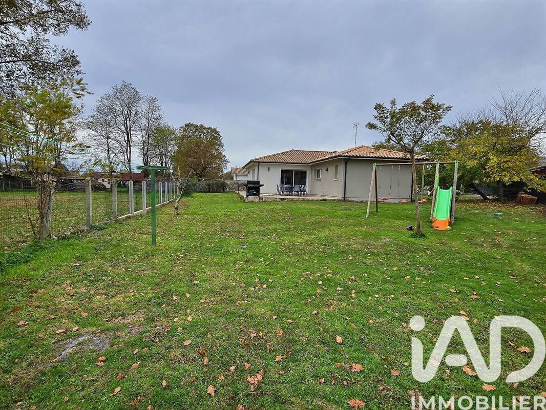 Photo 1 - Maison à SALLES