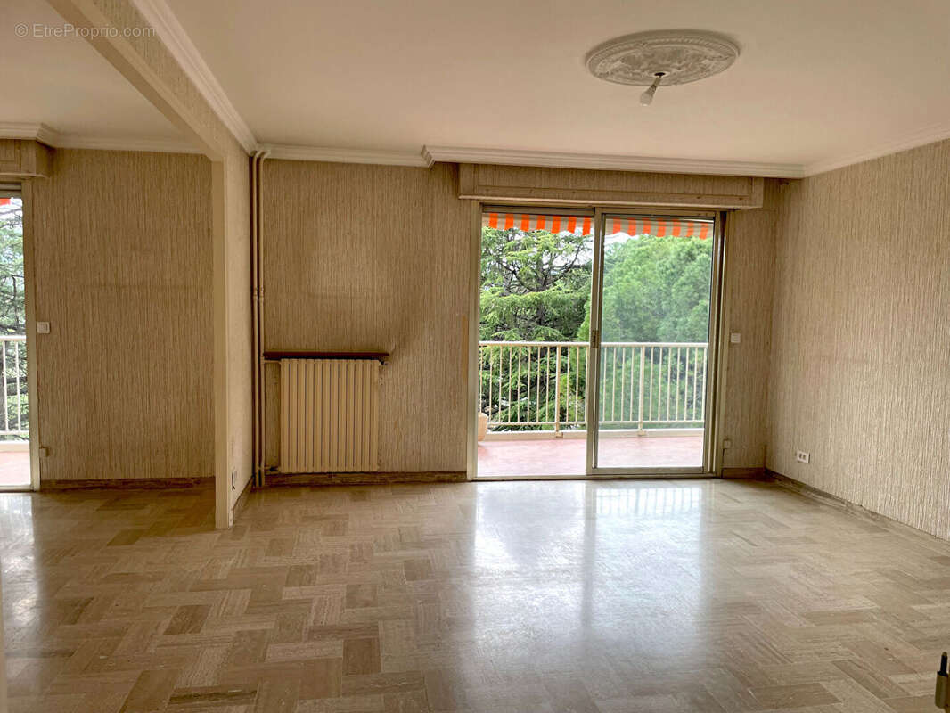 Appartement à DRAGUIGNAN