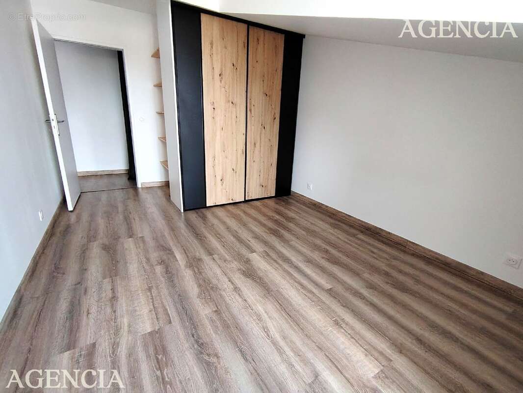 Appartement à PONTAULT-COMBAULT