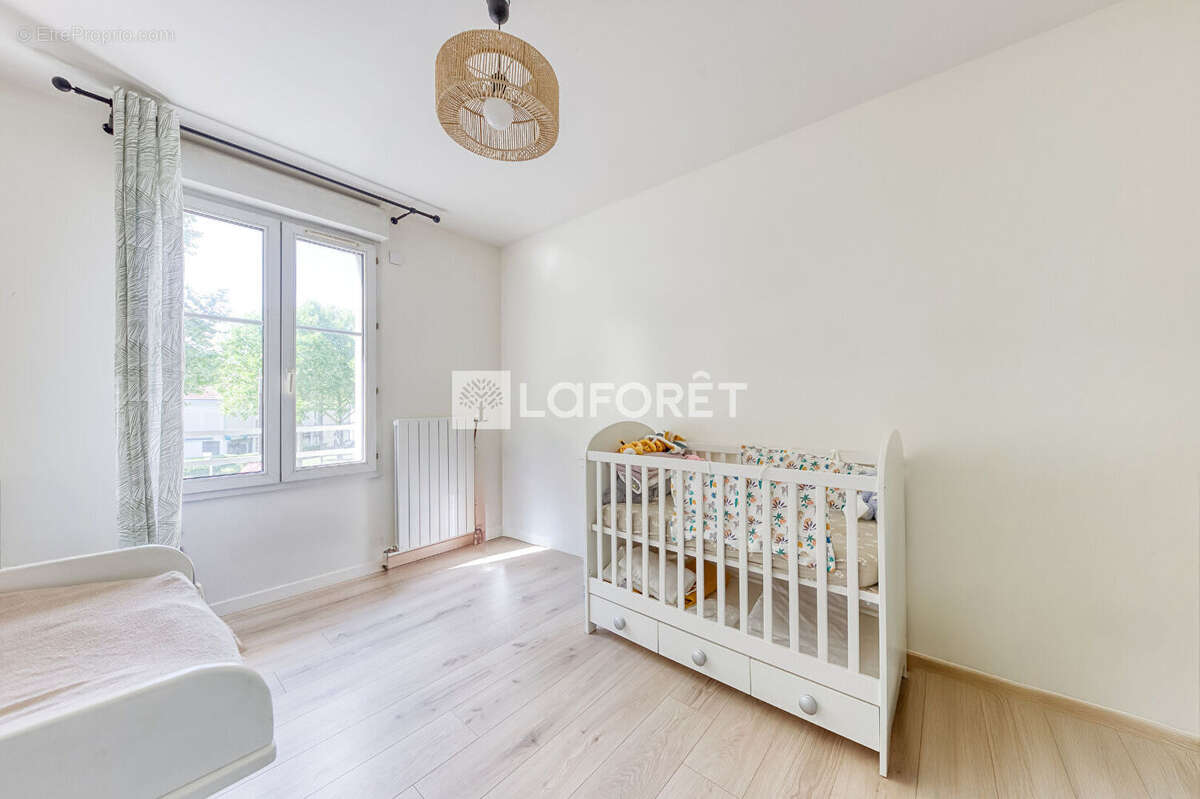 Appartement à BUSSY-SAINT-GEORGES