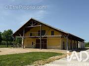 Photo 1 - Maison à MONTPON-MENESTEROL