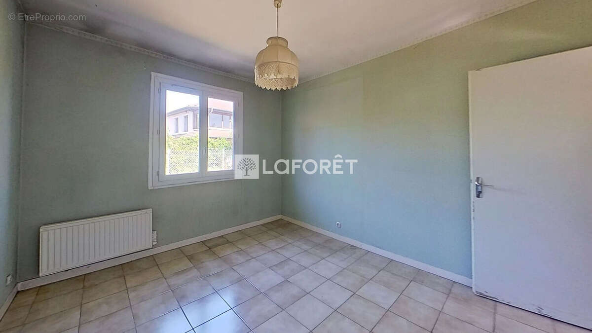 Maison à DECINES-CHARPIEU